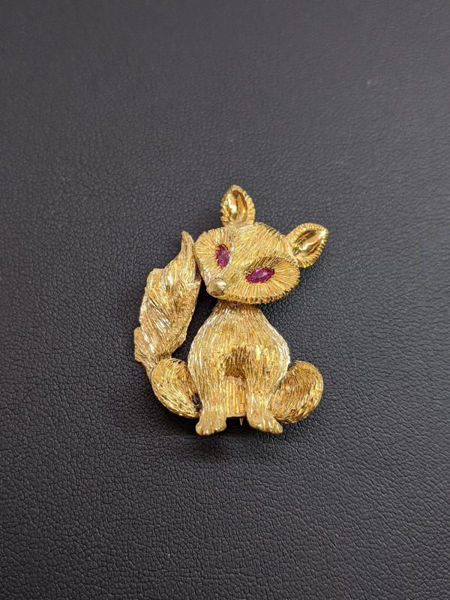 Picture of Gold Fox with Ruby Eyes Brooch